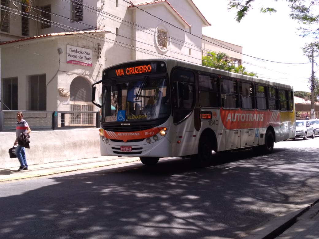 Linhas de ônibus com pontos na avenida Jove Soares terão trajeto alterado durante o Carnaval